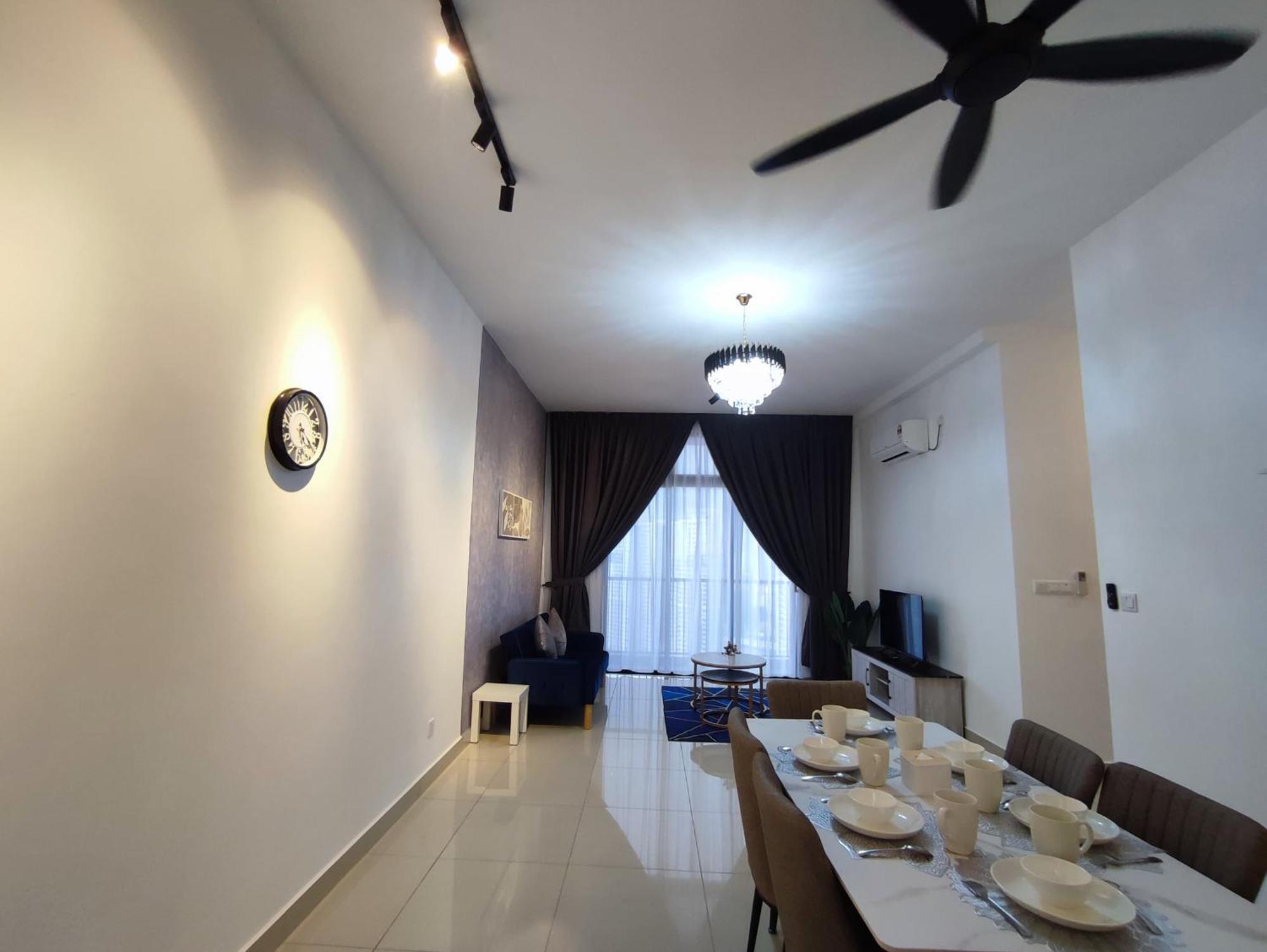 Twin Tower Johor Bahru By Glex Apartment Exterior photo