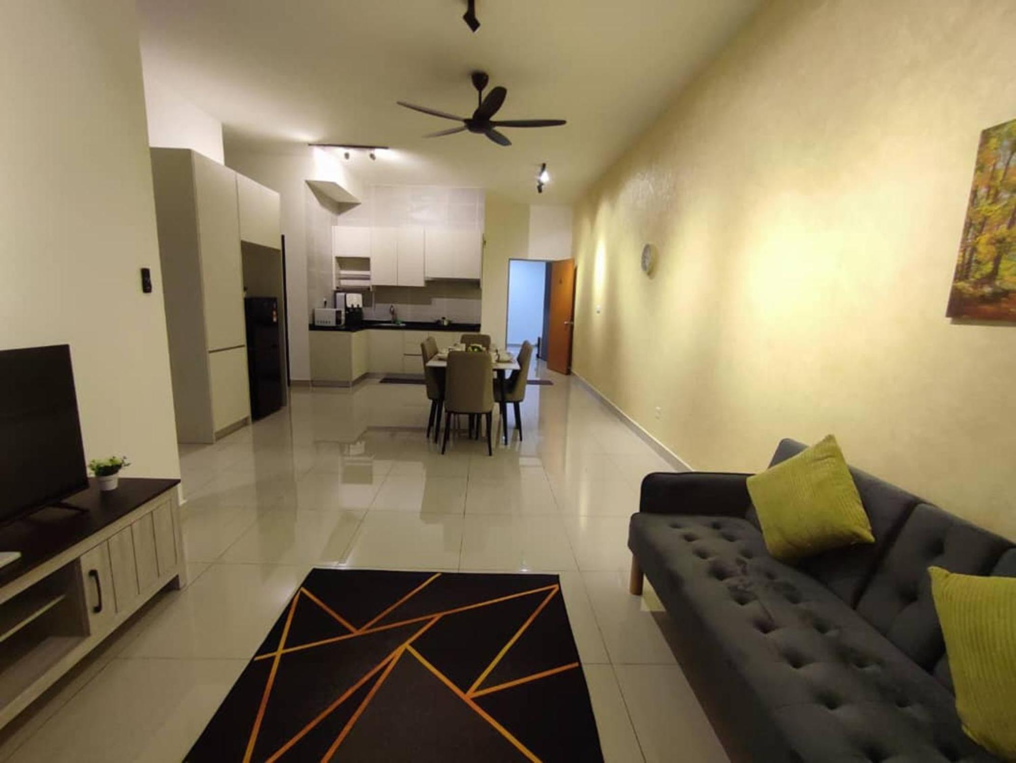Twin Tower Johor Bahru By Glex Apartment Exterior photo